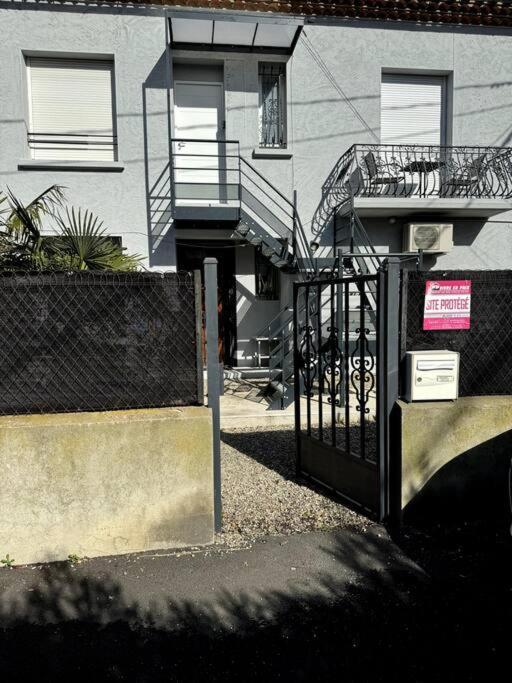 Appartement Sabatier T4 Avec Terrasse Et Jardin Carcassonne Exterior foto